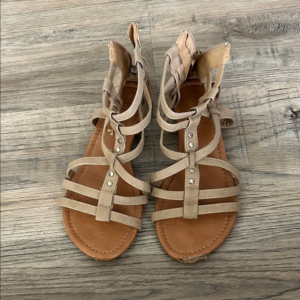 TOP Moda Beige Strappy Sandals